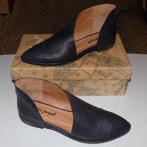 New Free People Flat Royale Black leather